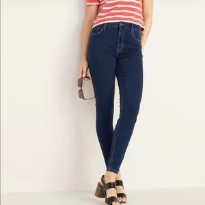 Old Navy Rockstar 24/7 Dark Wash Skinny Jeans